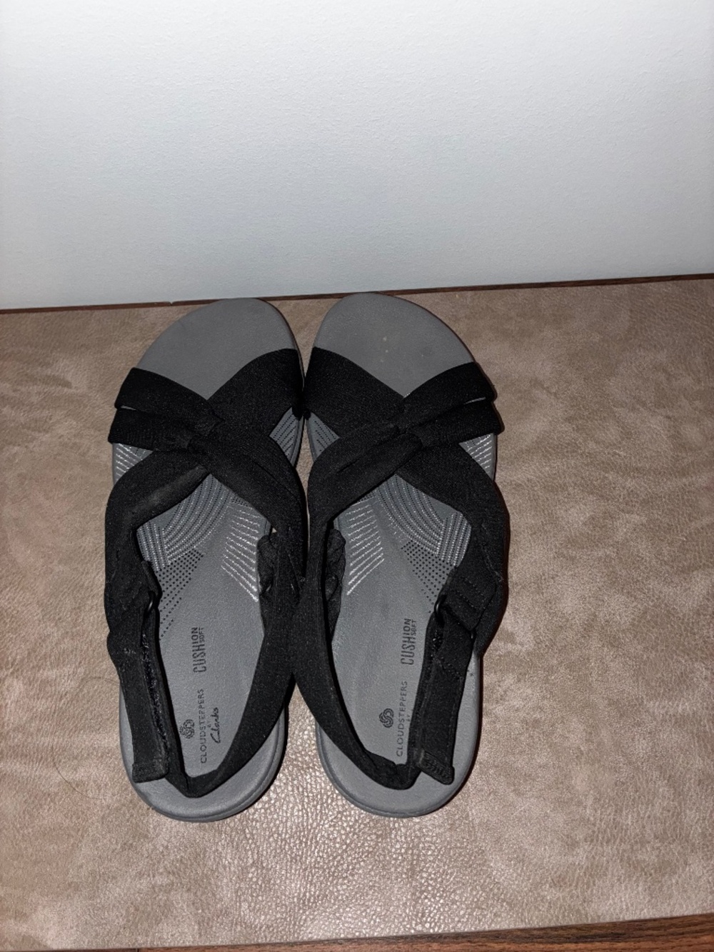 Cloudsteppers by Clarks Black Twist Sandals. Lightweight. Sz 8.5